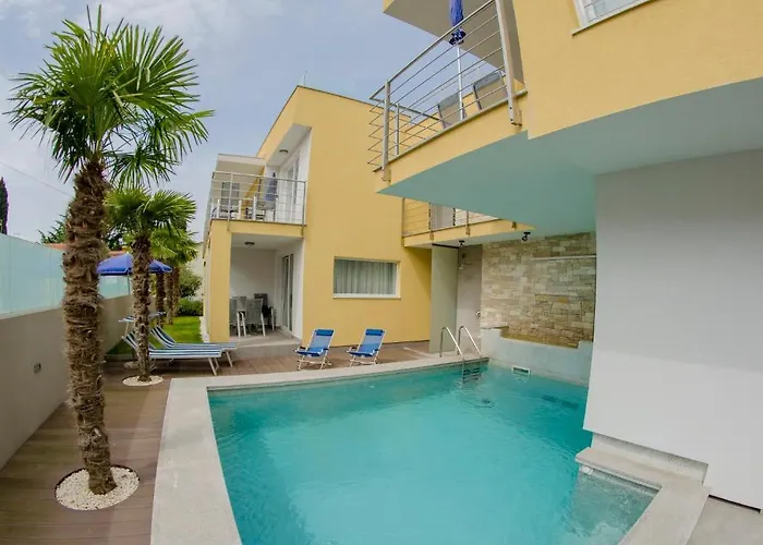 Danex Superior Appartement *